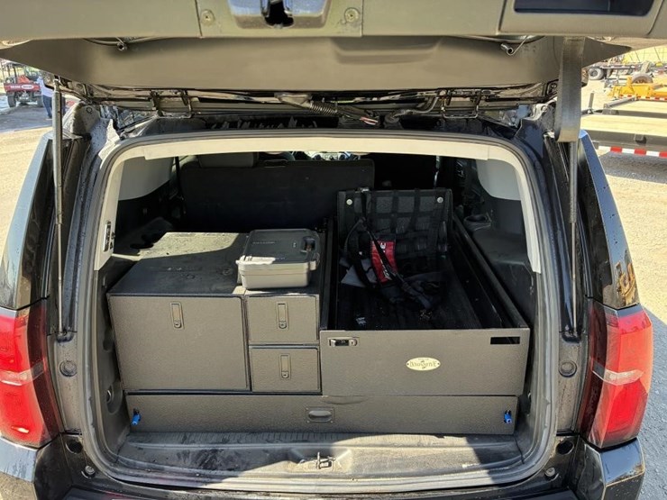 2020-chevrolet-tahoe-image-11