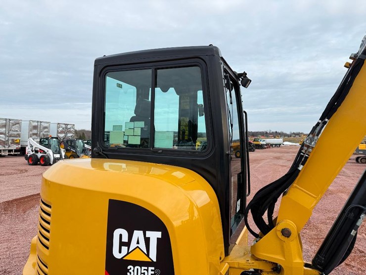 caterpillar-305e2-cr-image-15