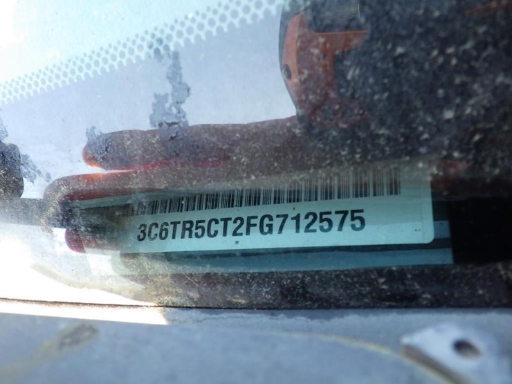 2015-dodge-2500-image-15