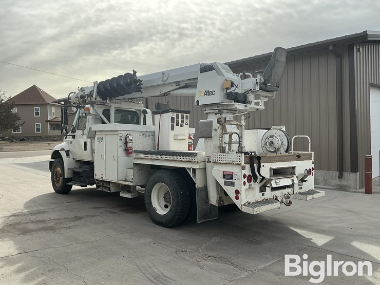 2005-international-durastar-4400-image-7