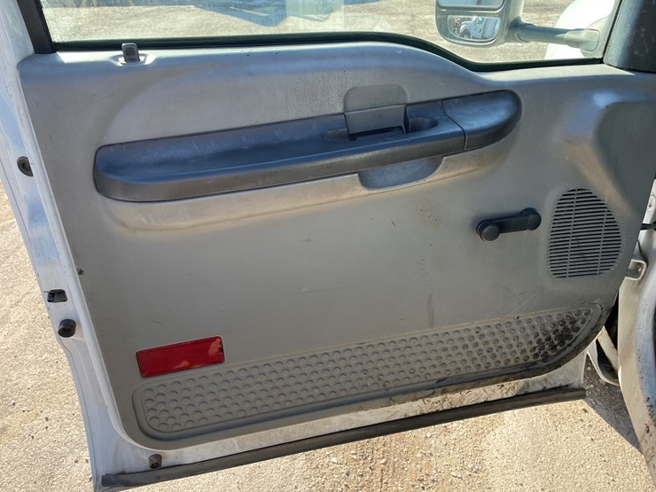 2007-ford-f350-xl-image-34