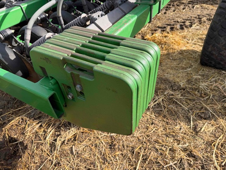 2011-john-deere-1890-image-13