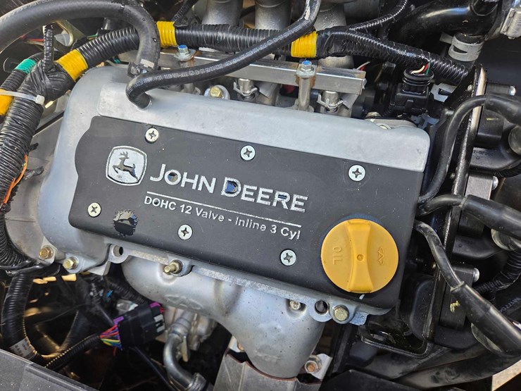2024-john-deere-gator-image-32