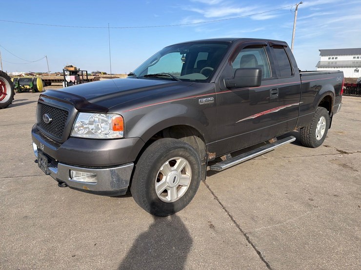 2004-ford-f150-image-1