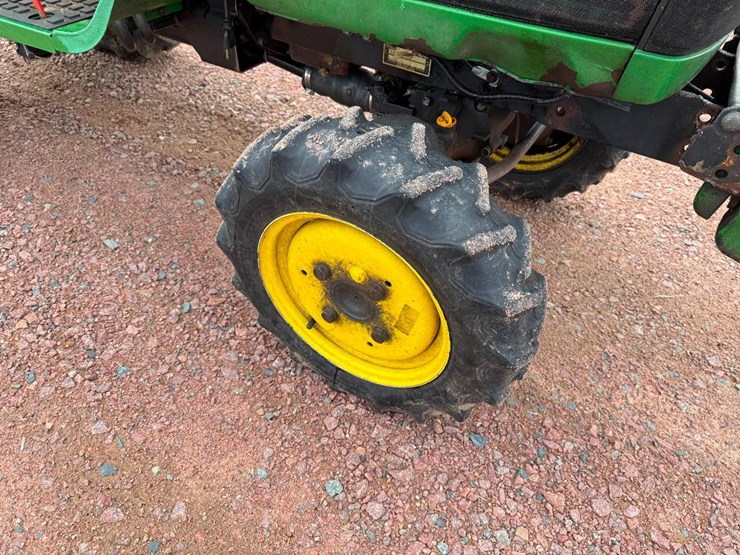 john-deere-4100-image-16