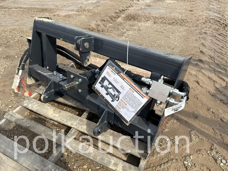 skidsteer-3pt-hitch-adapter-image-1