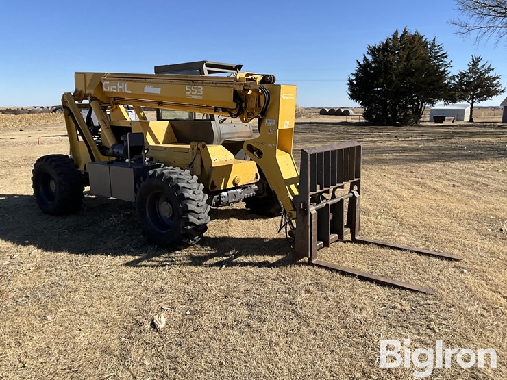 gehl-553-image-3