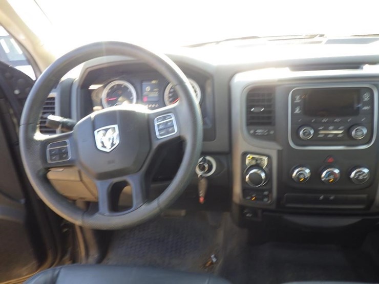 2016-dodge-1500-image-9