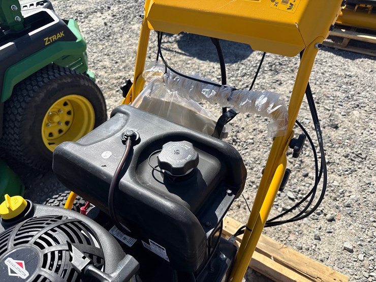 #35-•-unused-2022-dewalt-e1050-33"-push-mower-22032229-inv#-41148-image-11