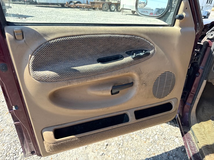 2001-dodge-ram-1500-image-38