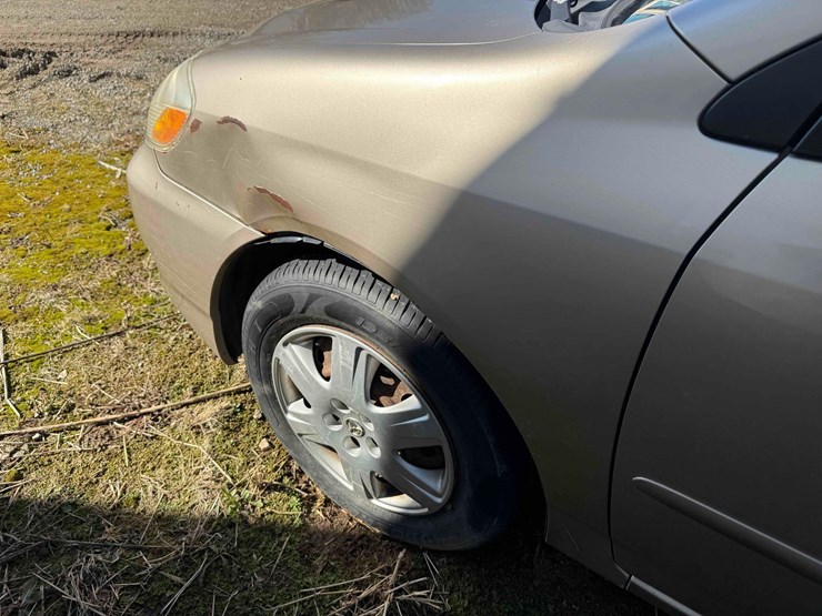 toyota-corolla-le-image-7