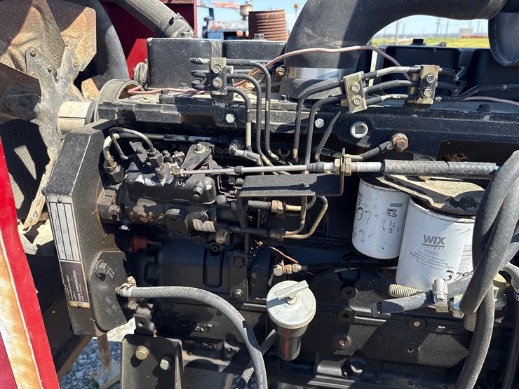 case-ih-6590-image-11