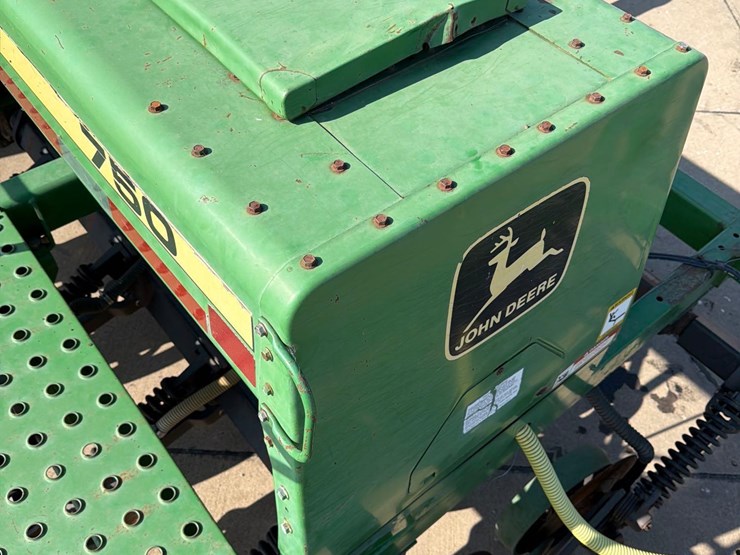 john-deere-750-image-41
