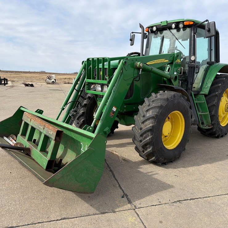 JOHN DEERE 7420