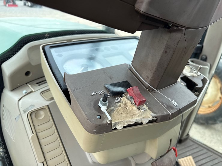 john-deere-7420-image-44