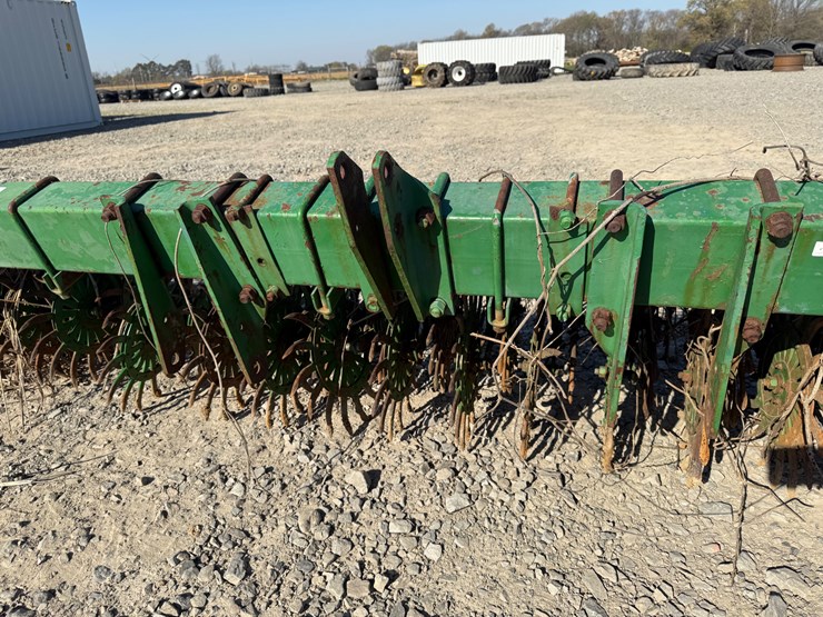 john-deere-25-image-20