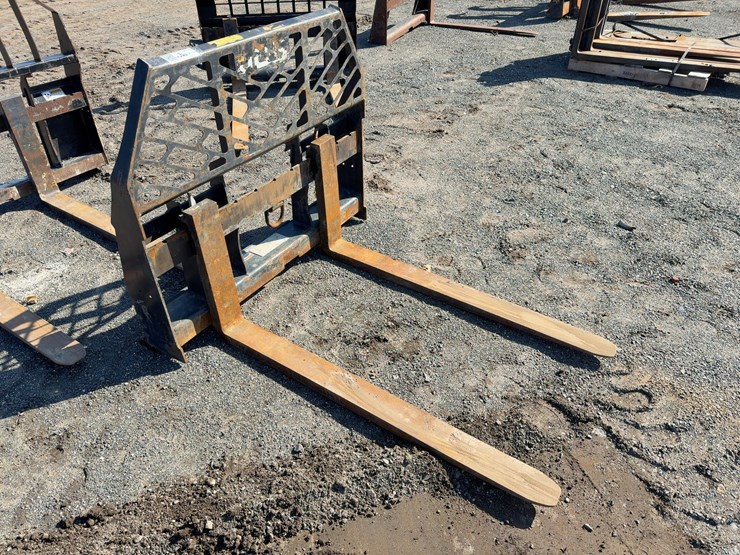 jcb-48"-forks-image-1