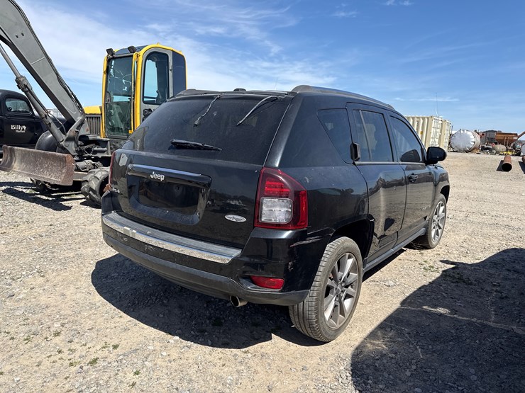 2016-jeep-compass-image-3