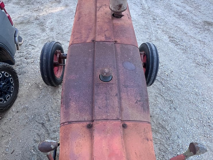 international-f706-image-3