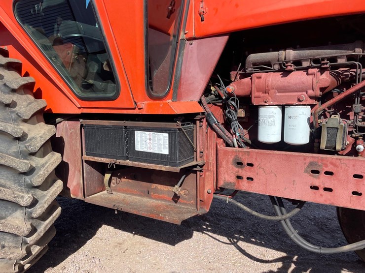 allis-chalmers-7040-2wd-tractor—1-owner-image-16