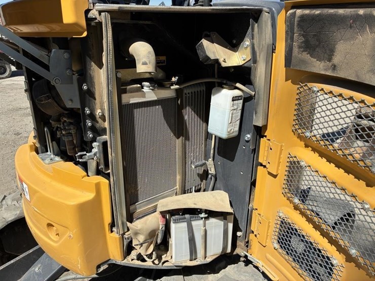 2024-deere-26-p-tier-image-24