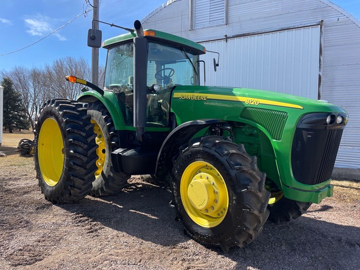 2004-john-deere-8120-image-2