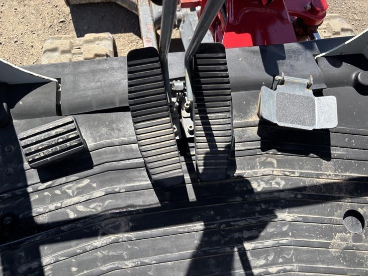 2020-takeuchi-tb230-image-37