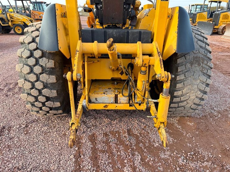 deere-210le-image-22