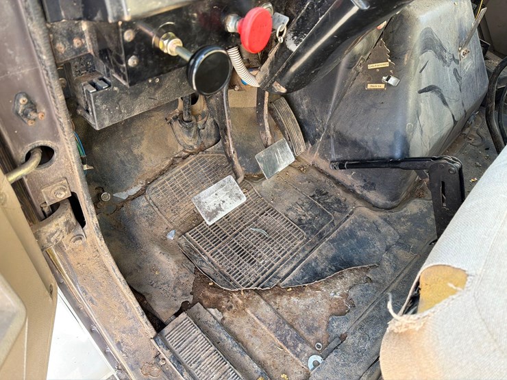 1990-international-4900-image-45