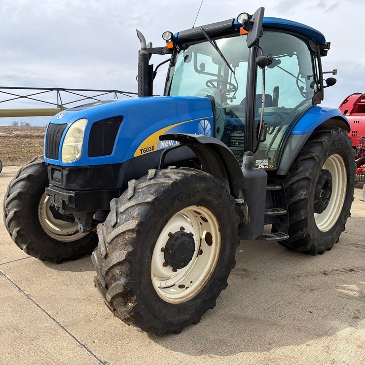 2011 NEW HOLLAND T6030 PLUS