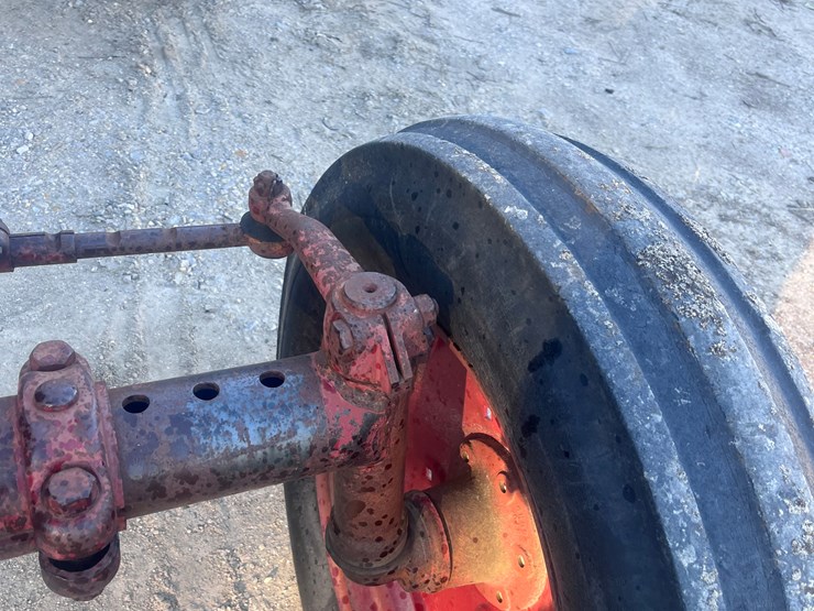 international-f706-image-14