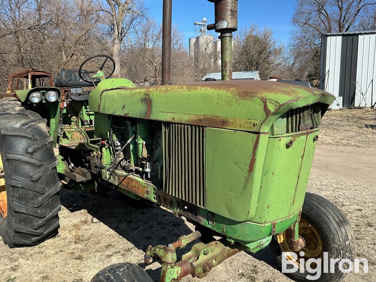 john-deere-4010-image-15