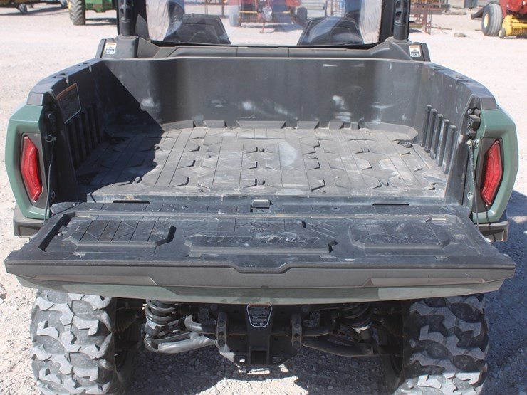 #1079-•-2022-can-am-commander-1000-with-cab-image-32