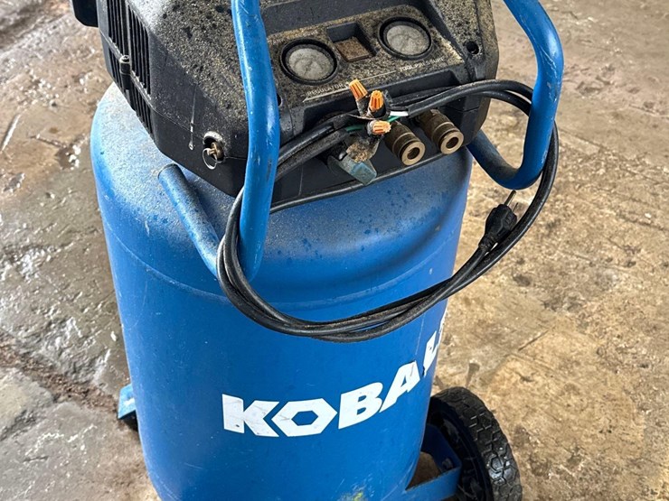 kobalt-20g-air-compressor-image-1