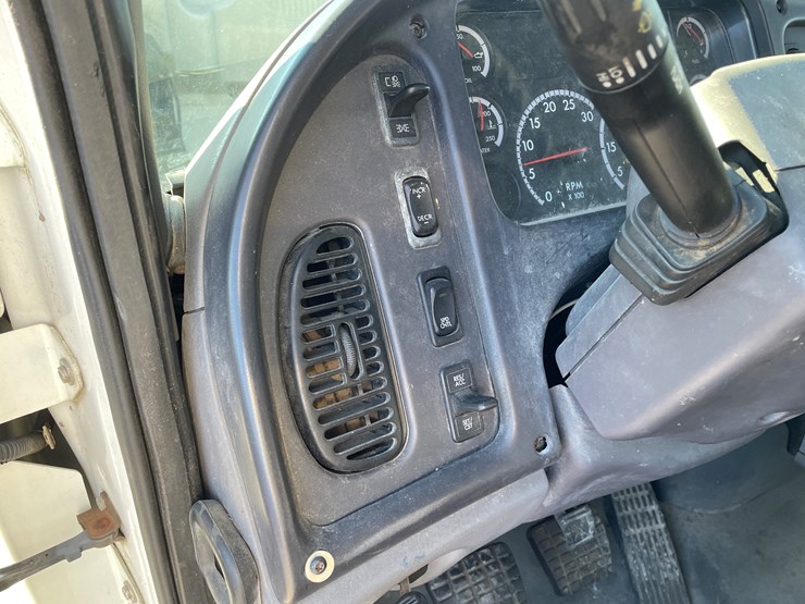 2006-caterpillar-c7-image-49