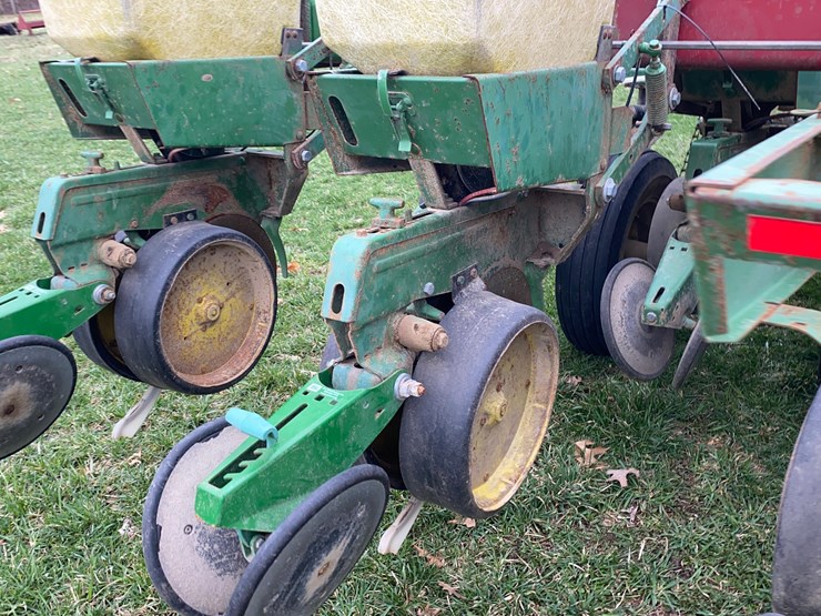 john-deere-7000-image-27