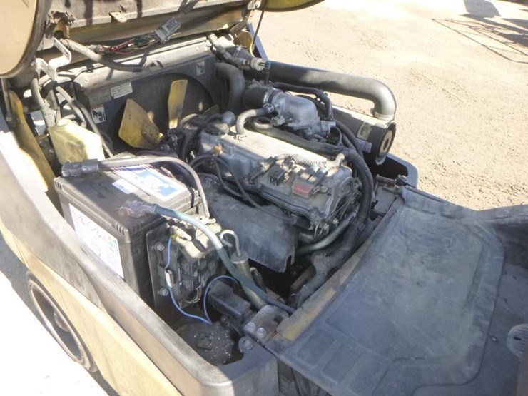 yale-glc30-forklift-image-22