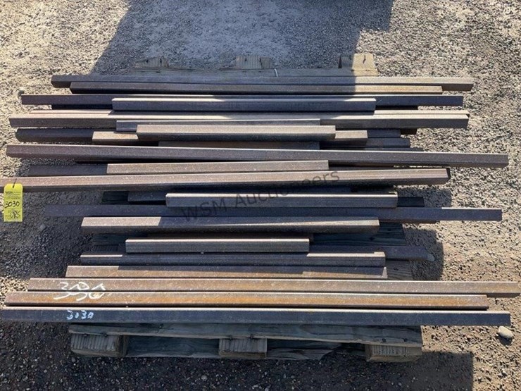 pallet-of-asst-1-1/2in-square-tubing-image-4