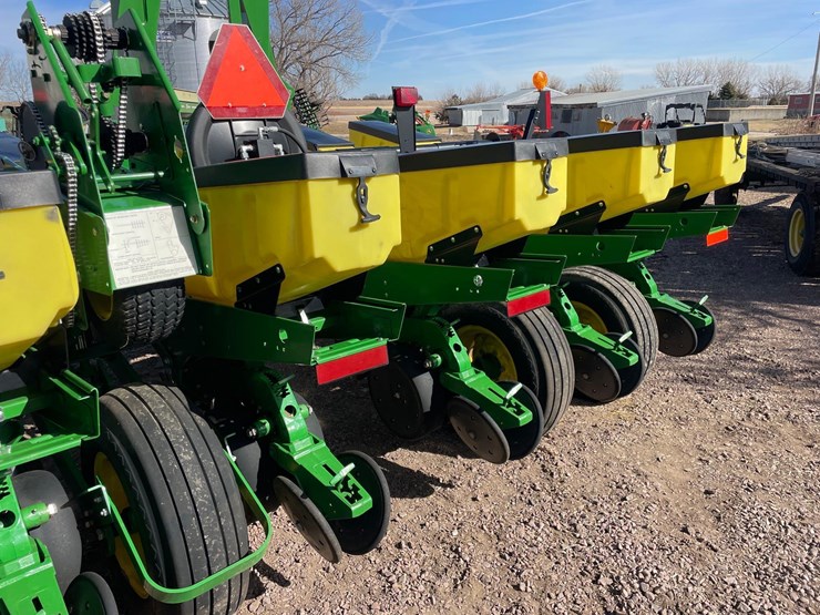 2012-john-deere-1760-image-7