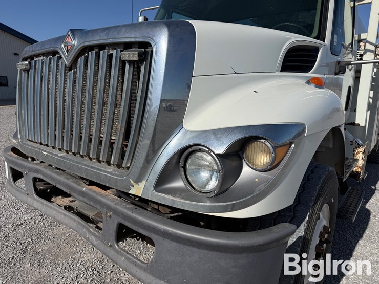 2008-international-7400-image-9