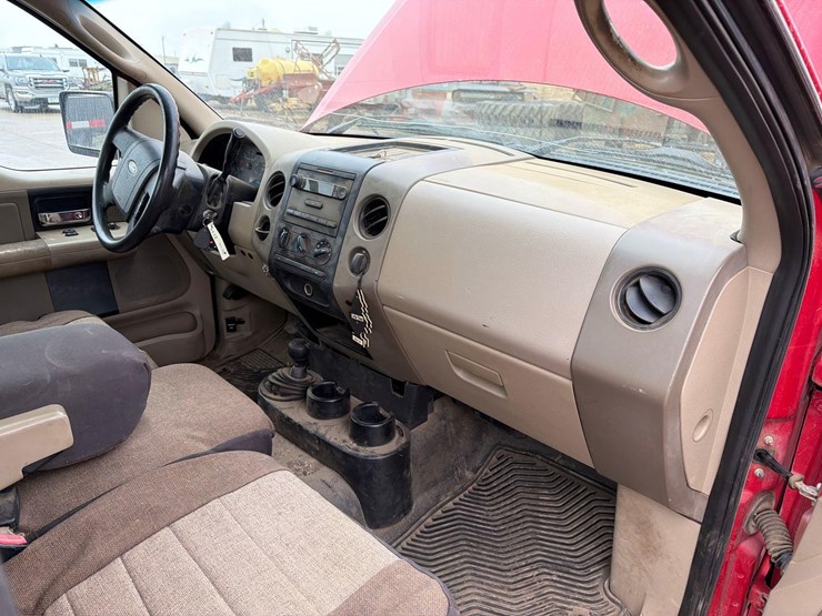 2005-ford-f150-image-32