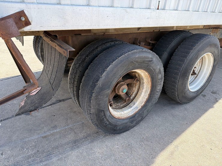 1990-international-4900-image-30