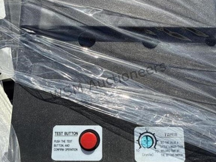 pallet-of-asst-large-breakers-image-7