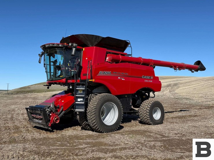 2025-case-ih-8260-image-1