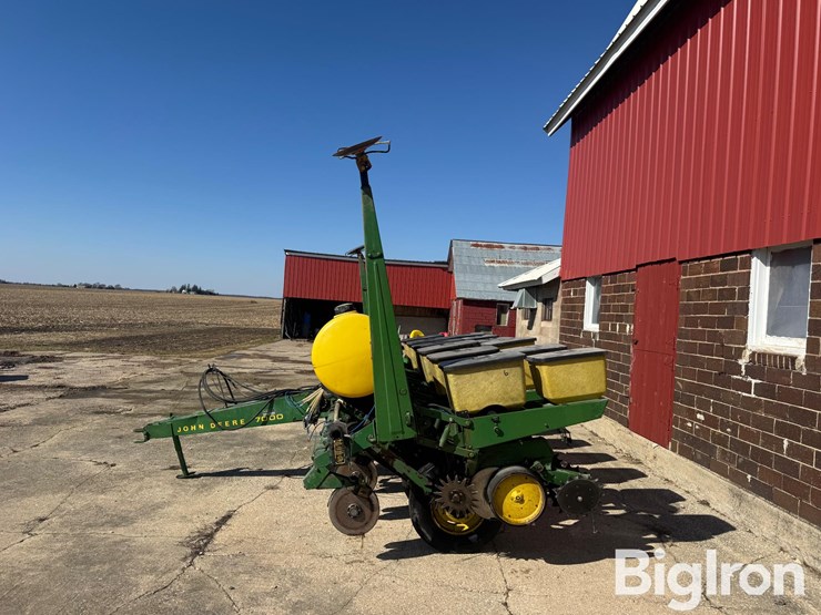 john-deere-7000-image-8