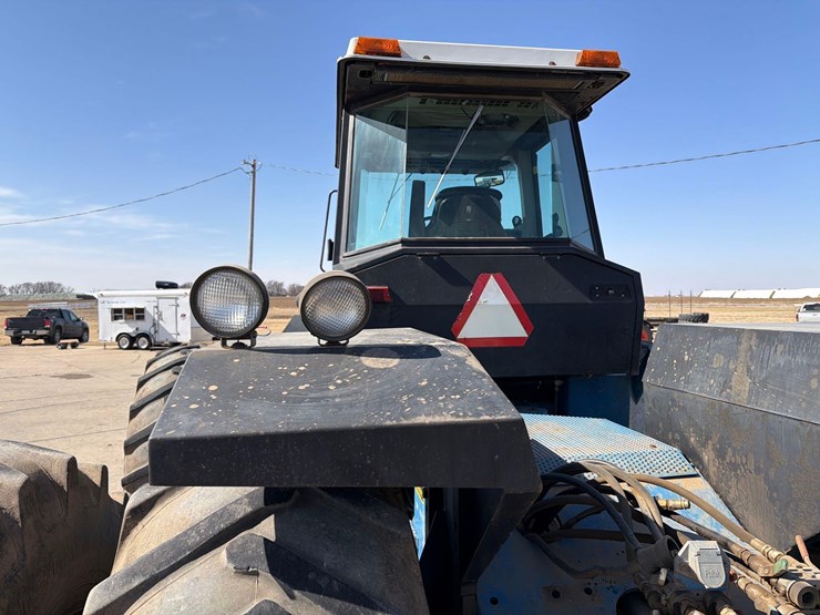 1990-versatile-946-image-36