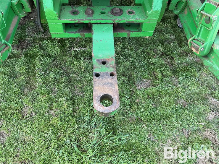 2010-john-deere-8320r-image-9