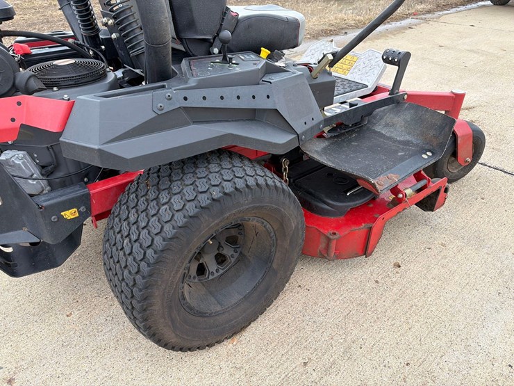 2019-toro-zero-turn-lawnmower-image-5