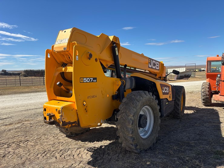 jcb-507-42-image-3