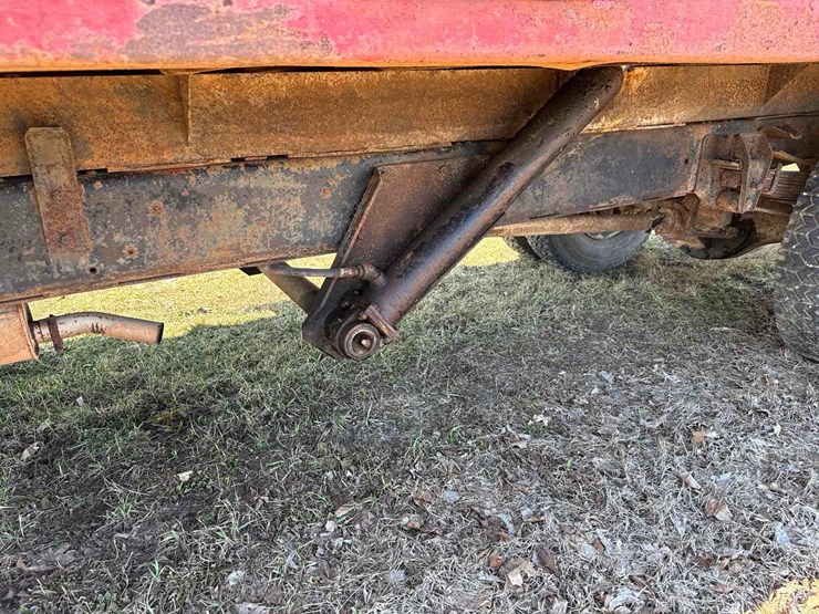 1977-chevrolet-custom-deluxe-image-11